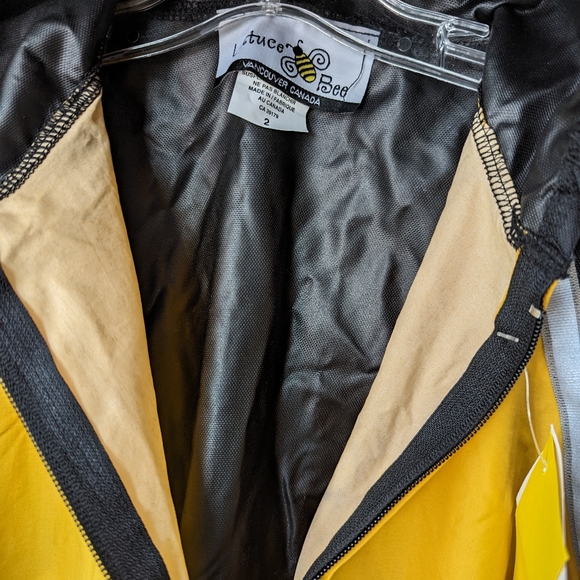 LETTUCE BEE | Toddler Rain Suit, Yellow + Black (NEW) - Picture 7 of 11